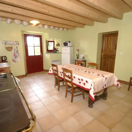 Holiday home Superb Vacation With Fenced Garden Seigneulles